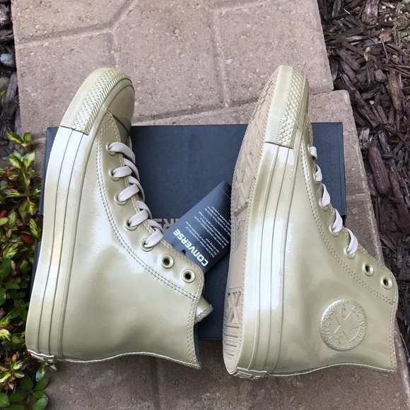 Converse - Picture 3 of 6